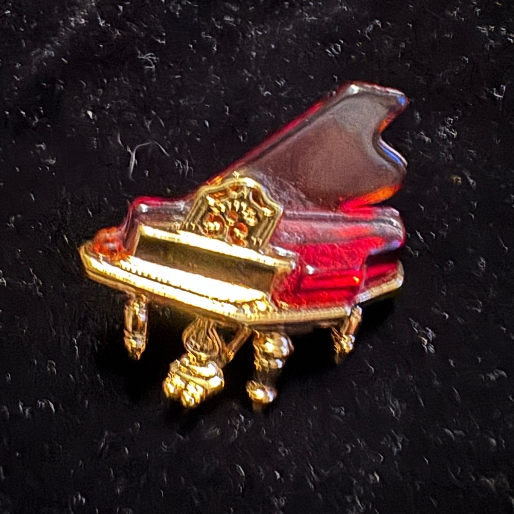 Vintage Piano Brooch
